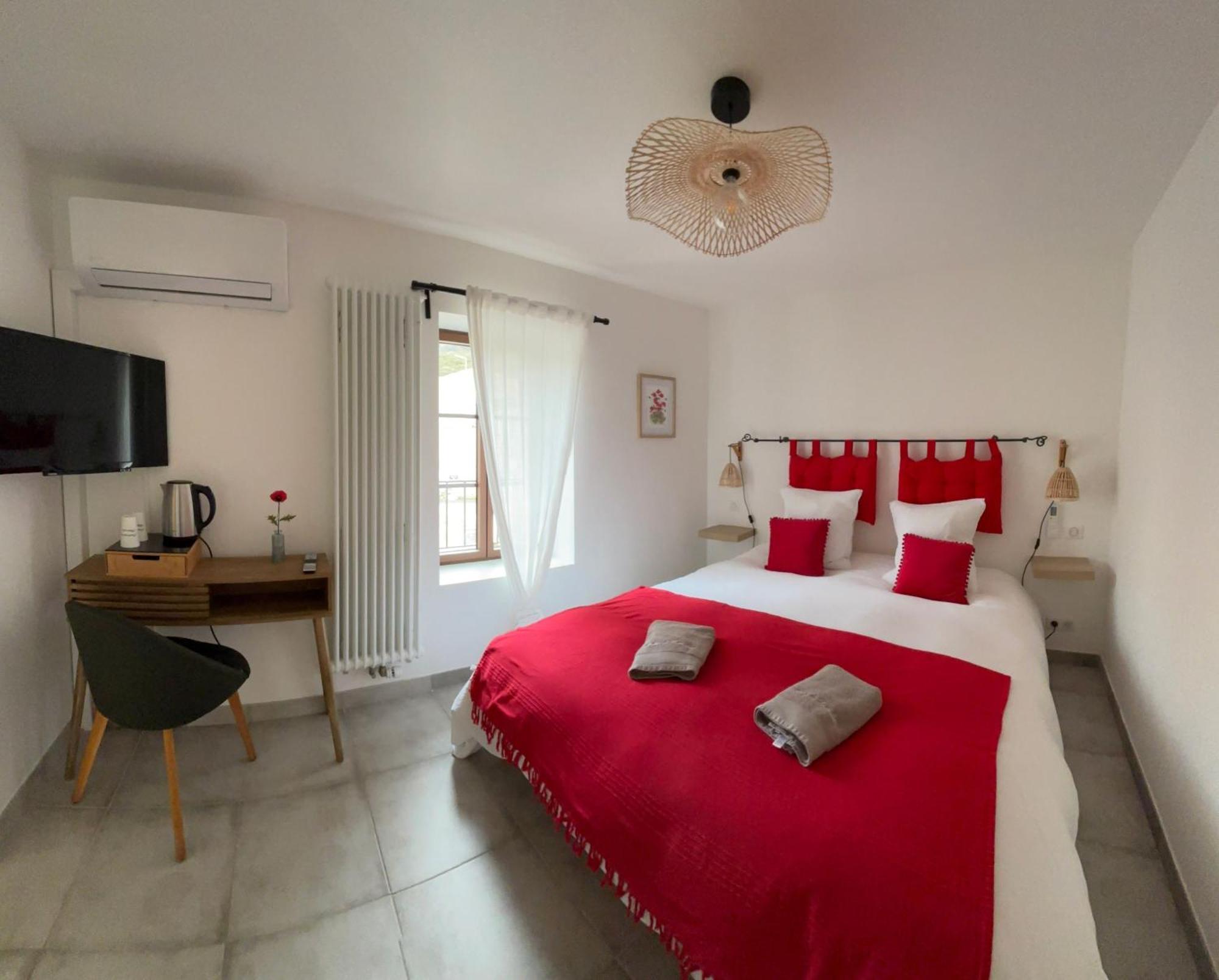 L'Auberge De Montsalier Eksteriør bilde